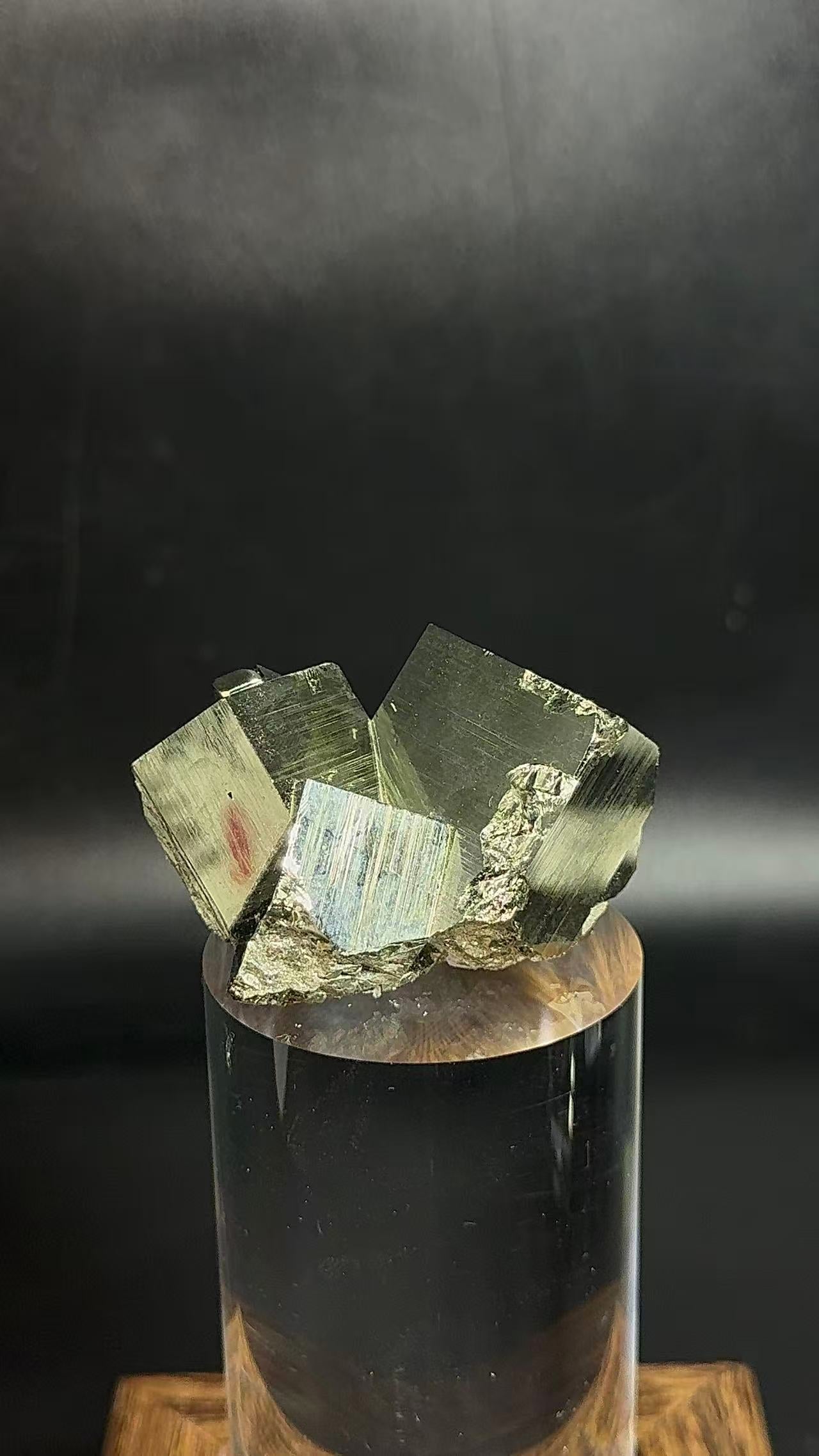 A00023 Natural hexahedron pyrite mixed specularite mineral specimen