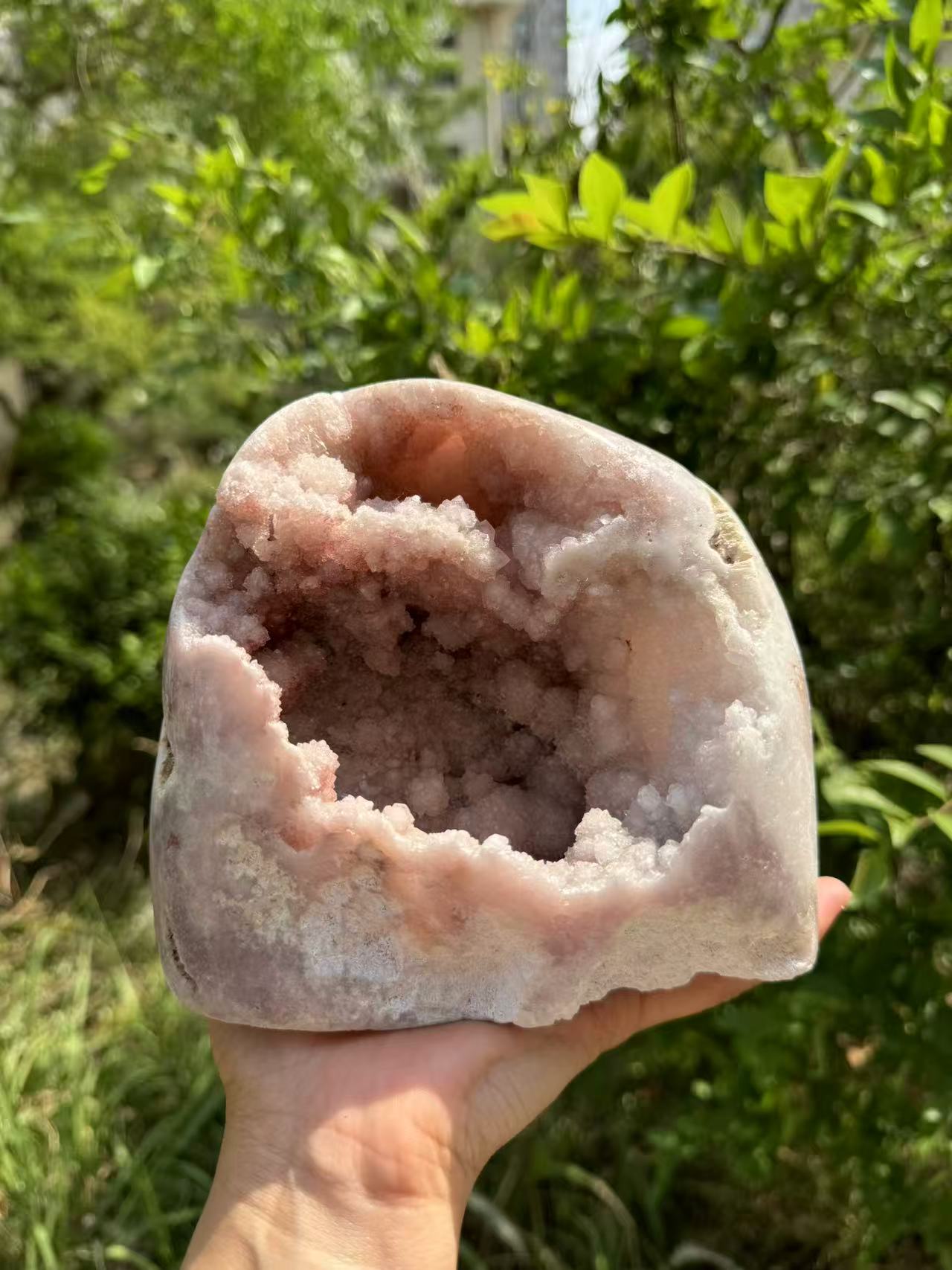 A00041 AA druzy geode pink amethyst freefrom