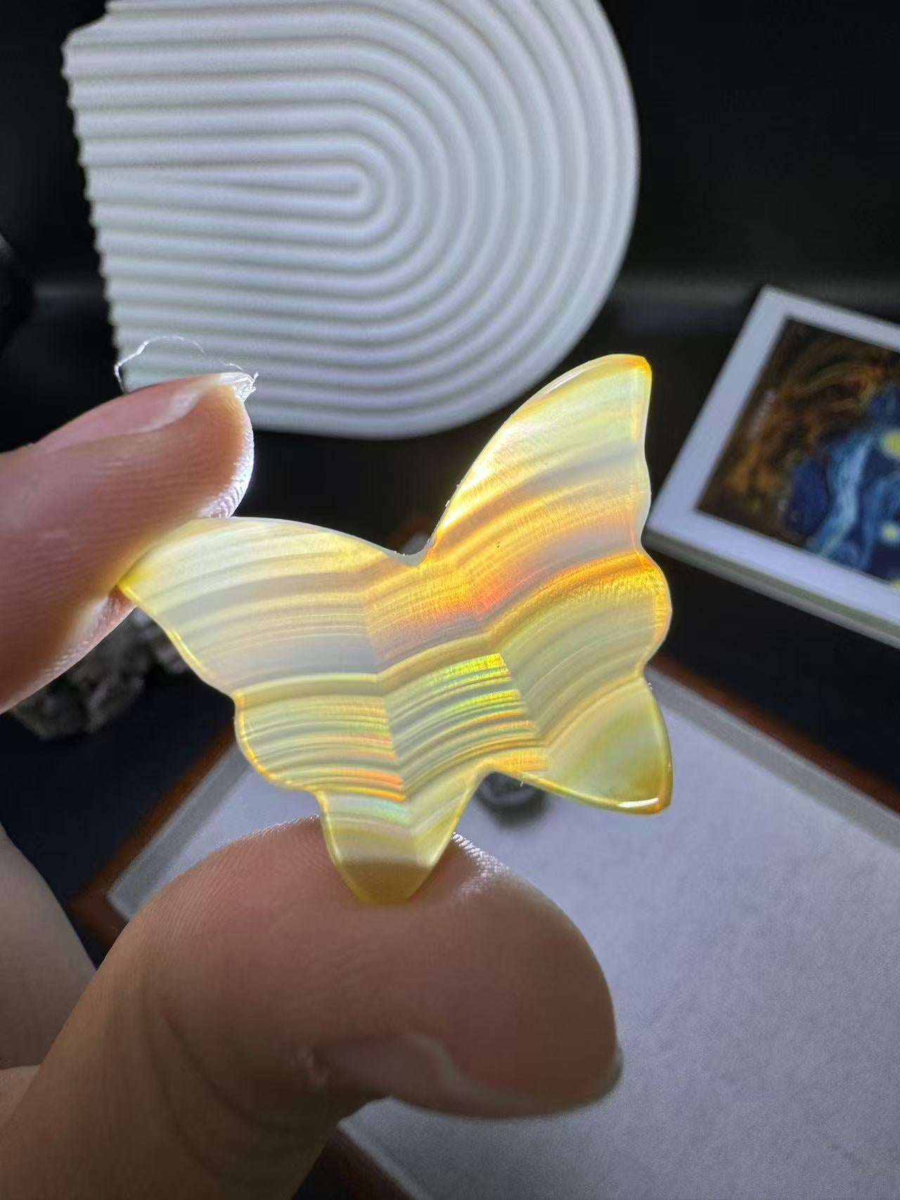 A00073 RARE UNIQUE RAINBOW IRIS agate