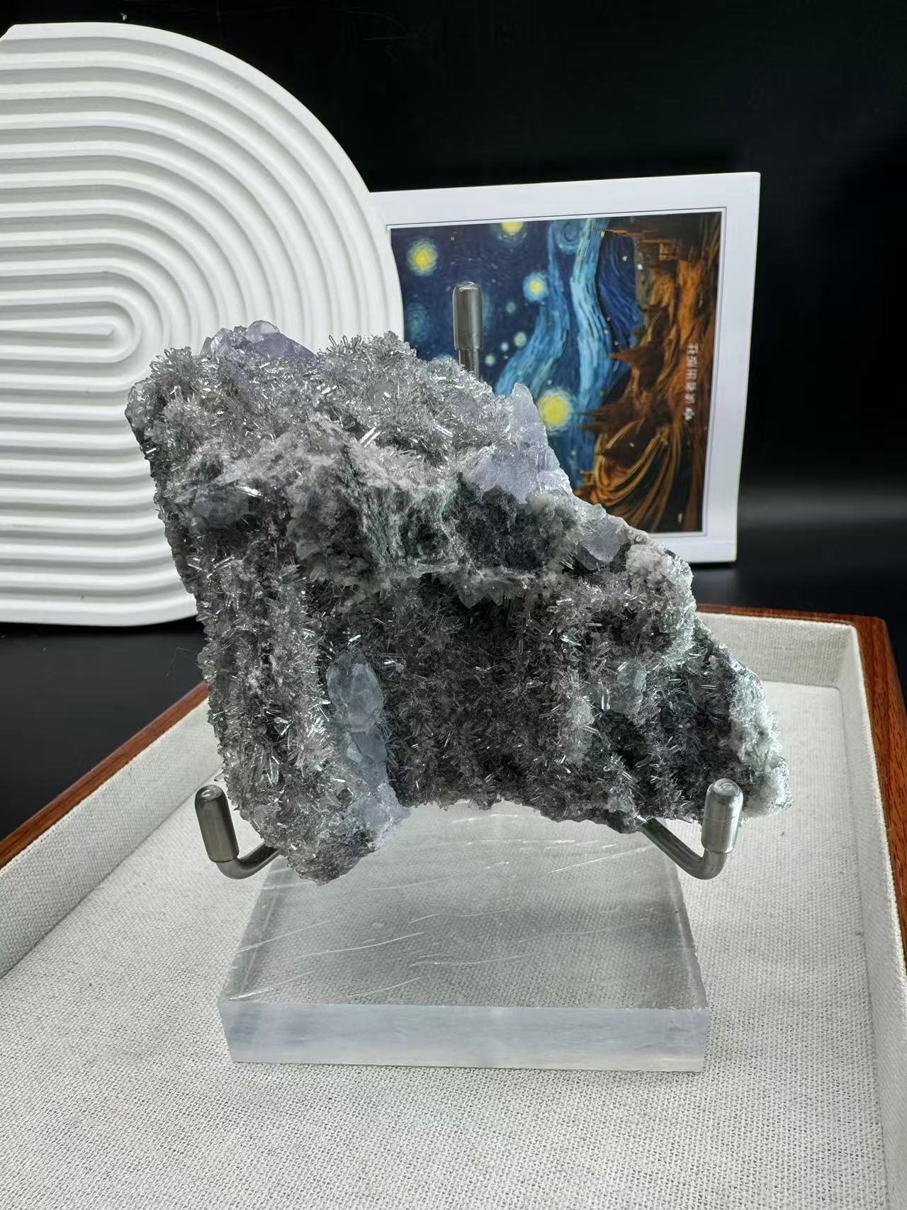 A00077 sparkly blue fluorite cluster specimen