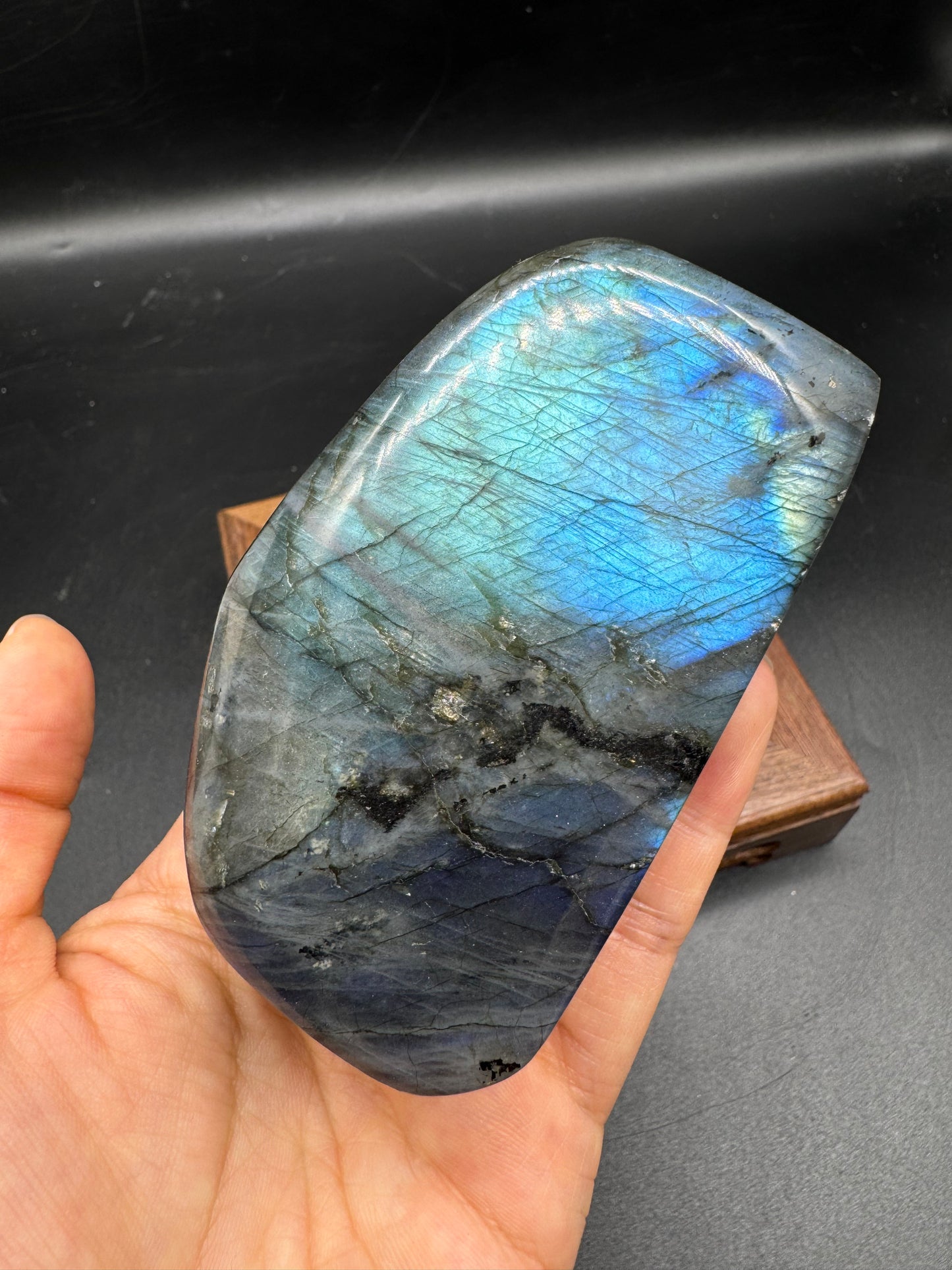 A00095 Natural full blue flash labradorite free form