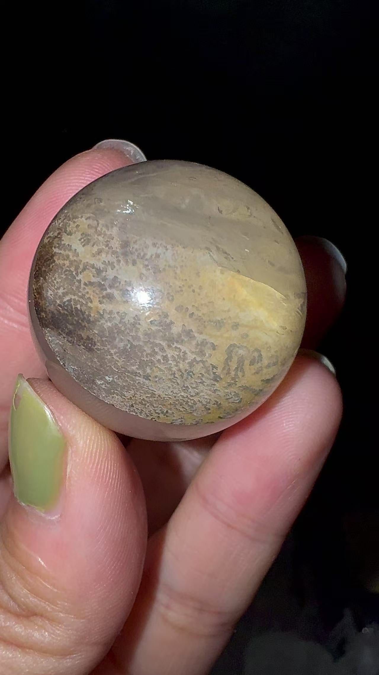 A00109 very nice dentritic tree golden healer sphere surface with moon flash