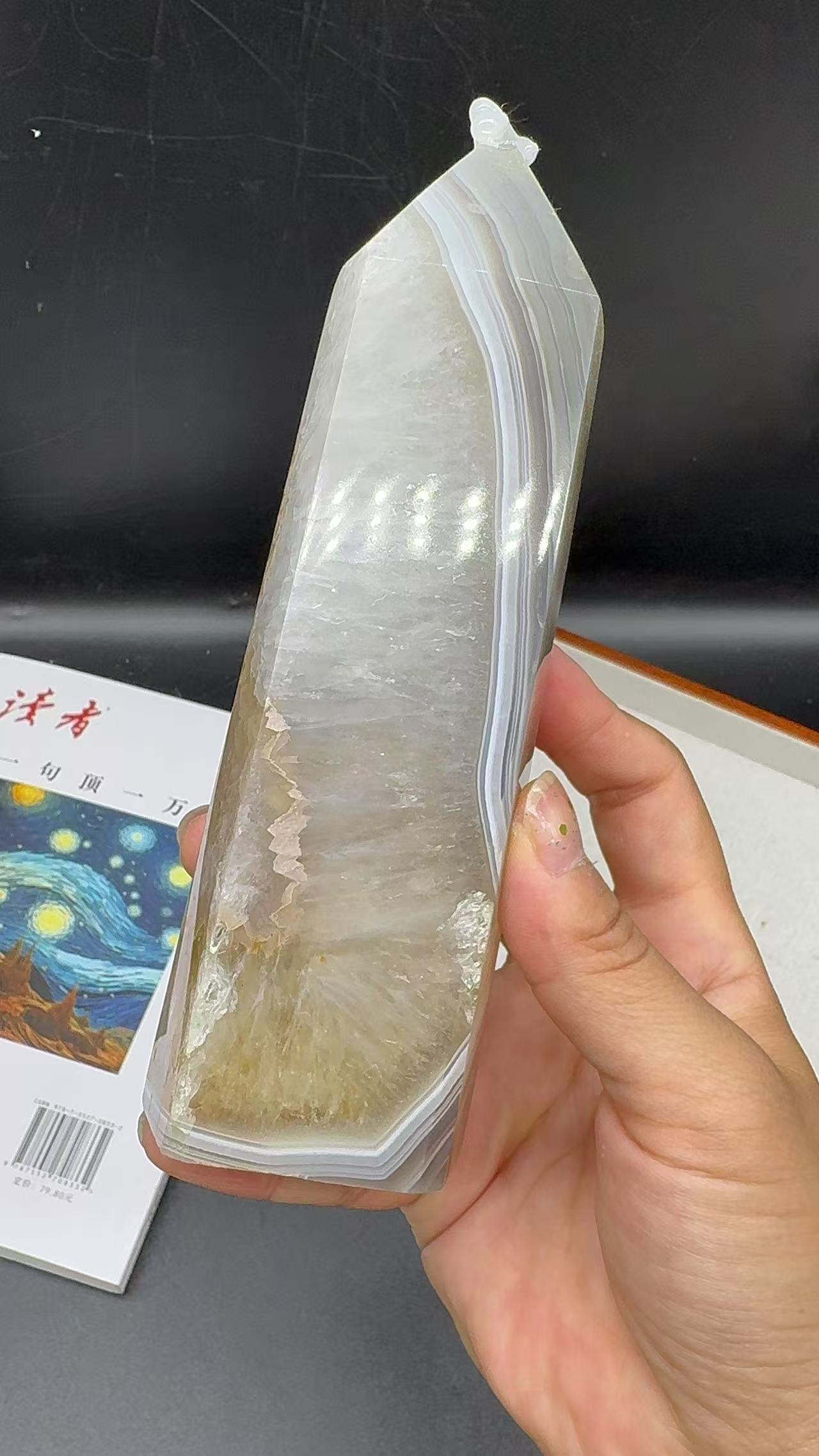 A00116 natural special banding agate crazy orange mineral mixed agate tower
