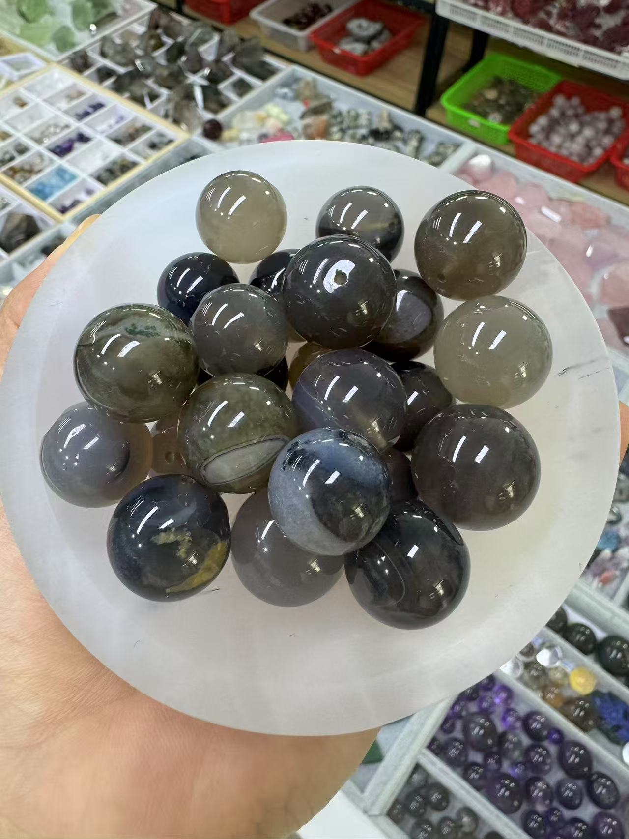 A00122 green uv reaction volcano bead (can diy bracelet ,have hole )
