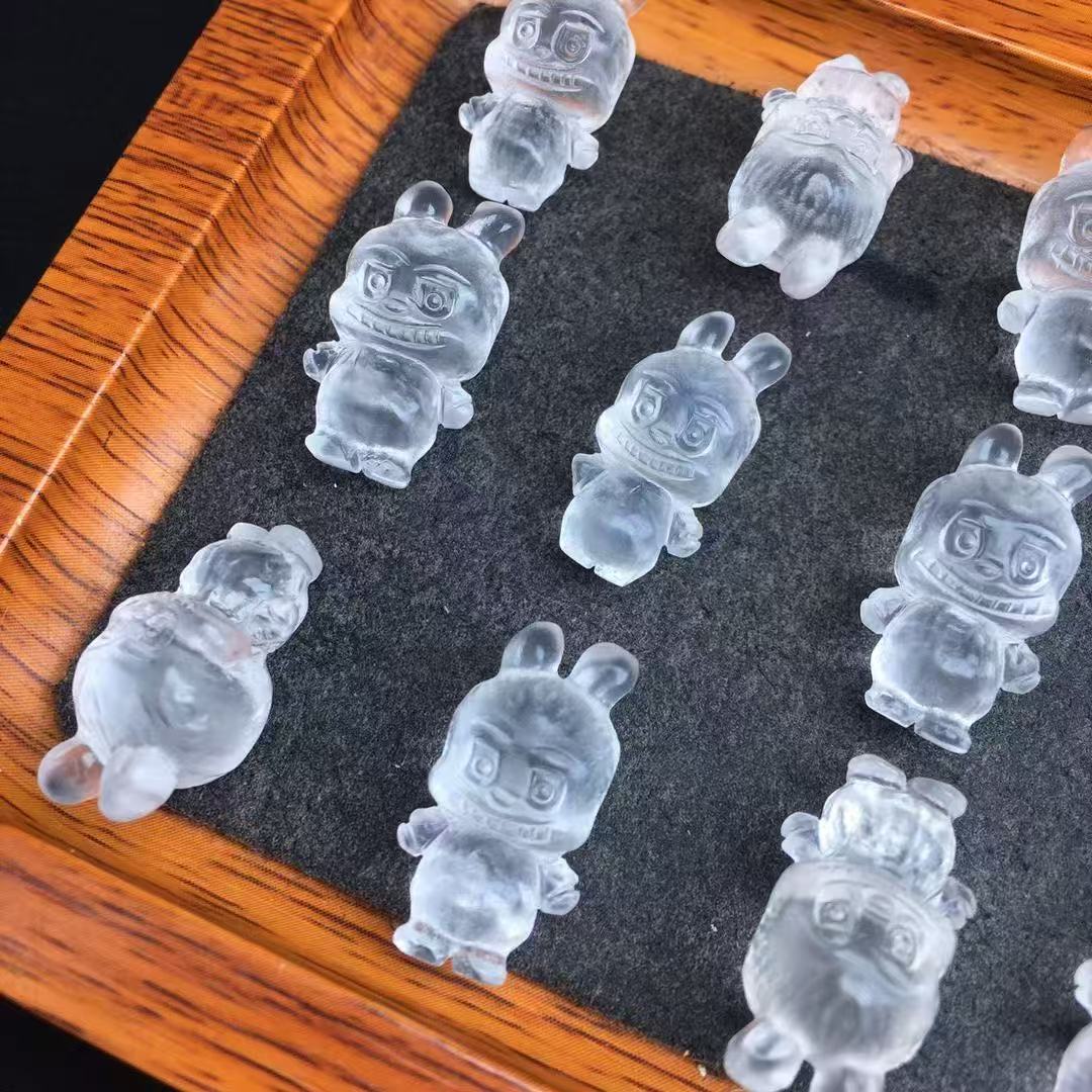 A00153 higher quality clear quartz labubu carving