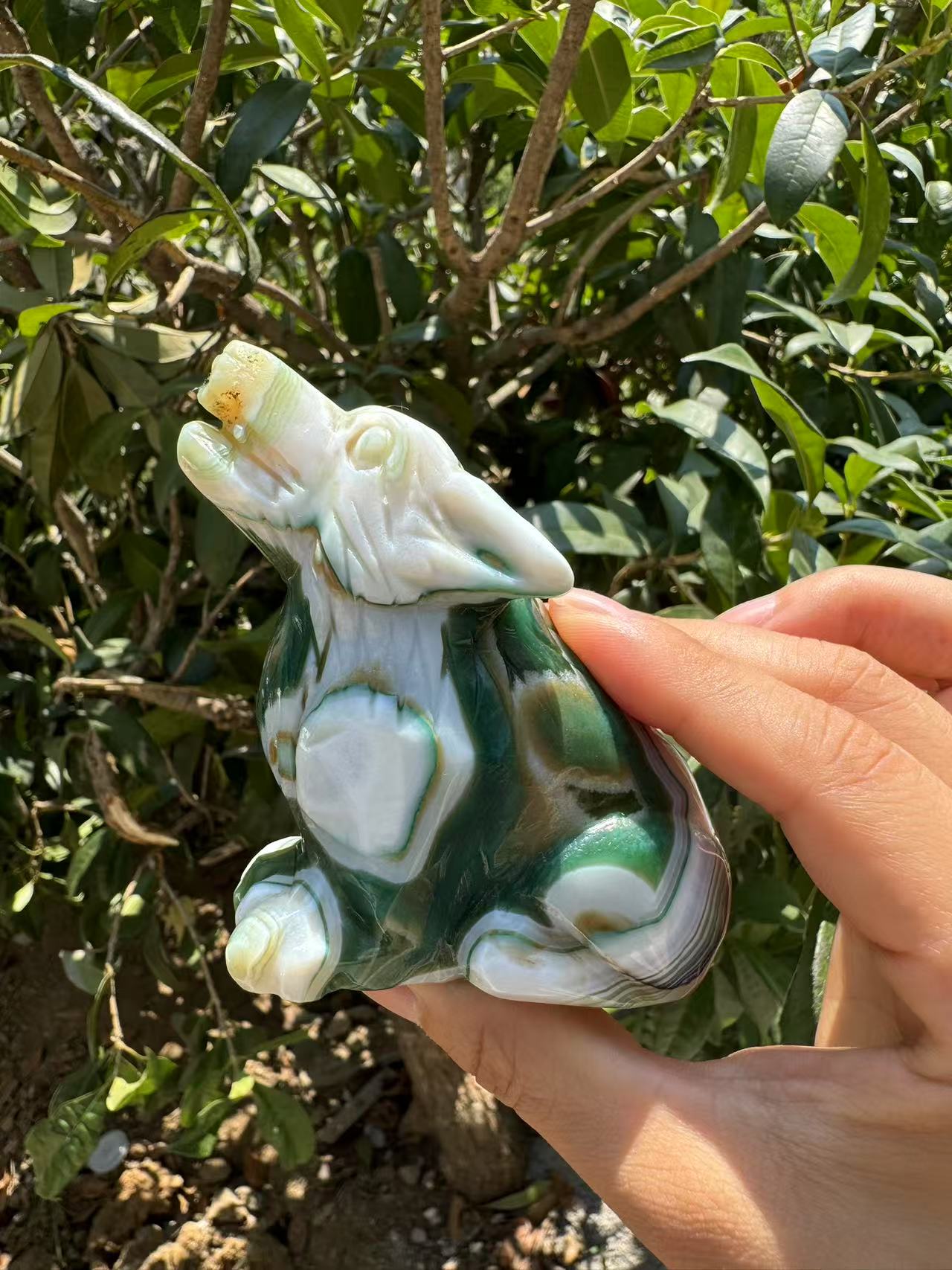 A00171 VERY beautiful druzy green onyx agate wolf animal carving with good painting