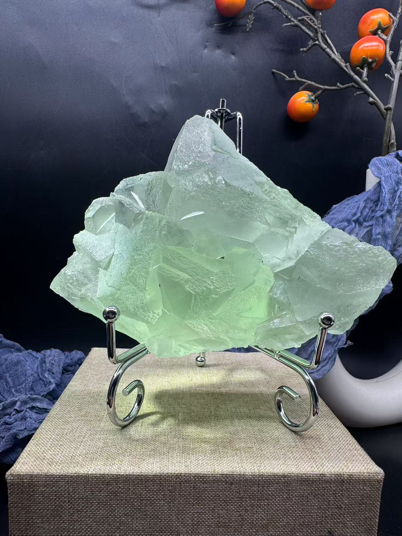 A00233 Rare natural highest quality castle shape sugar green fluorite specimen mineral