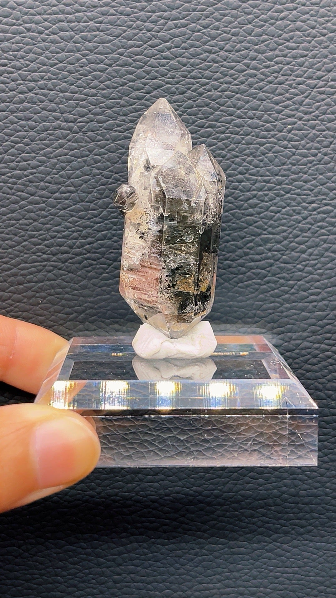 5A 28G Natural CATHEDRAL GOTHIC ARTIST HERKIMER BLACK Double Point SPECIMEN