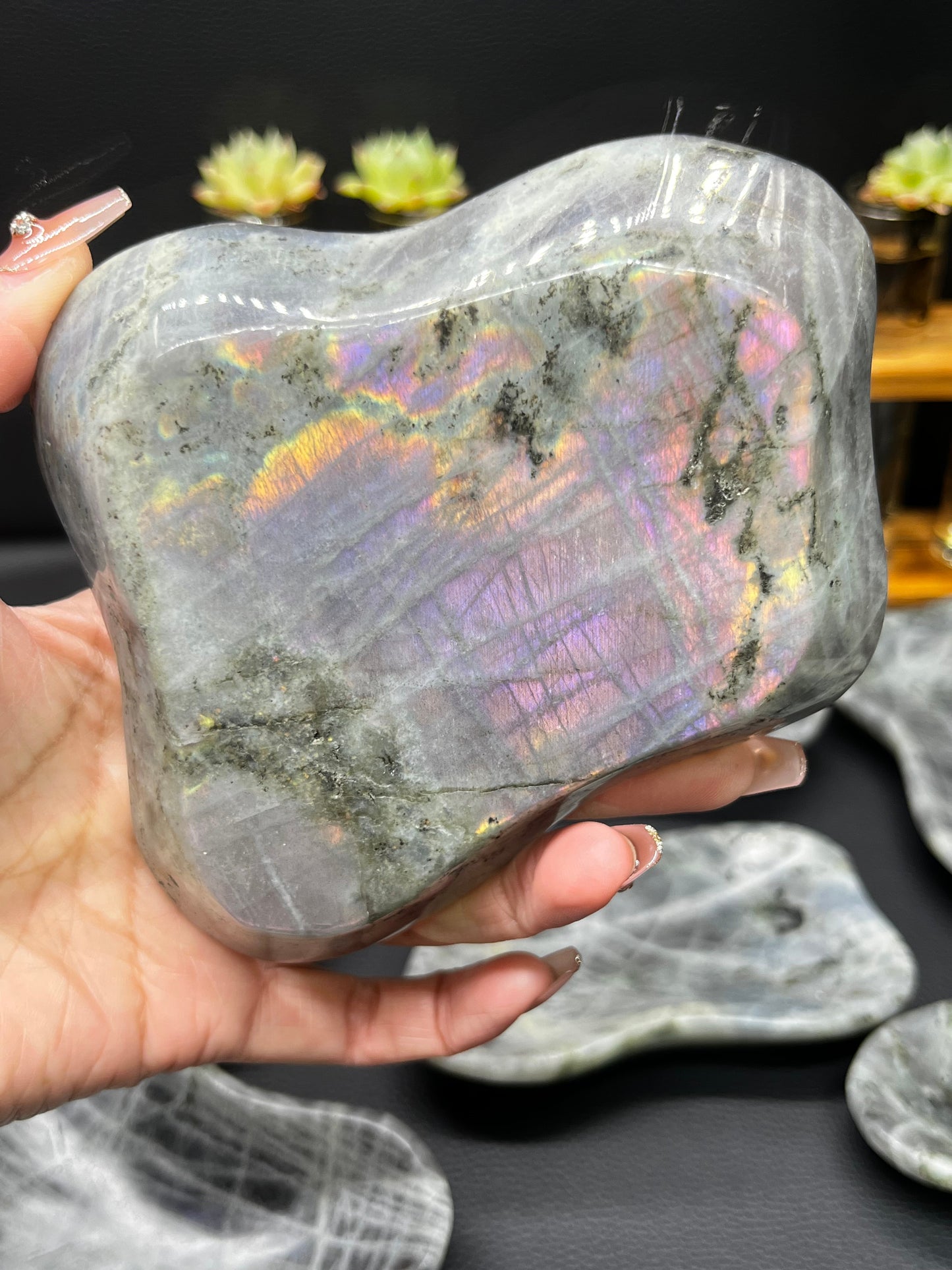 5A240G Premium Purple Flash Labradorite Bowl