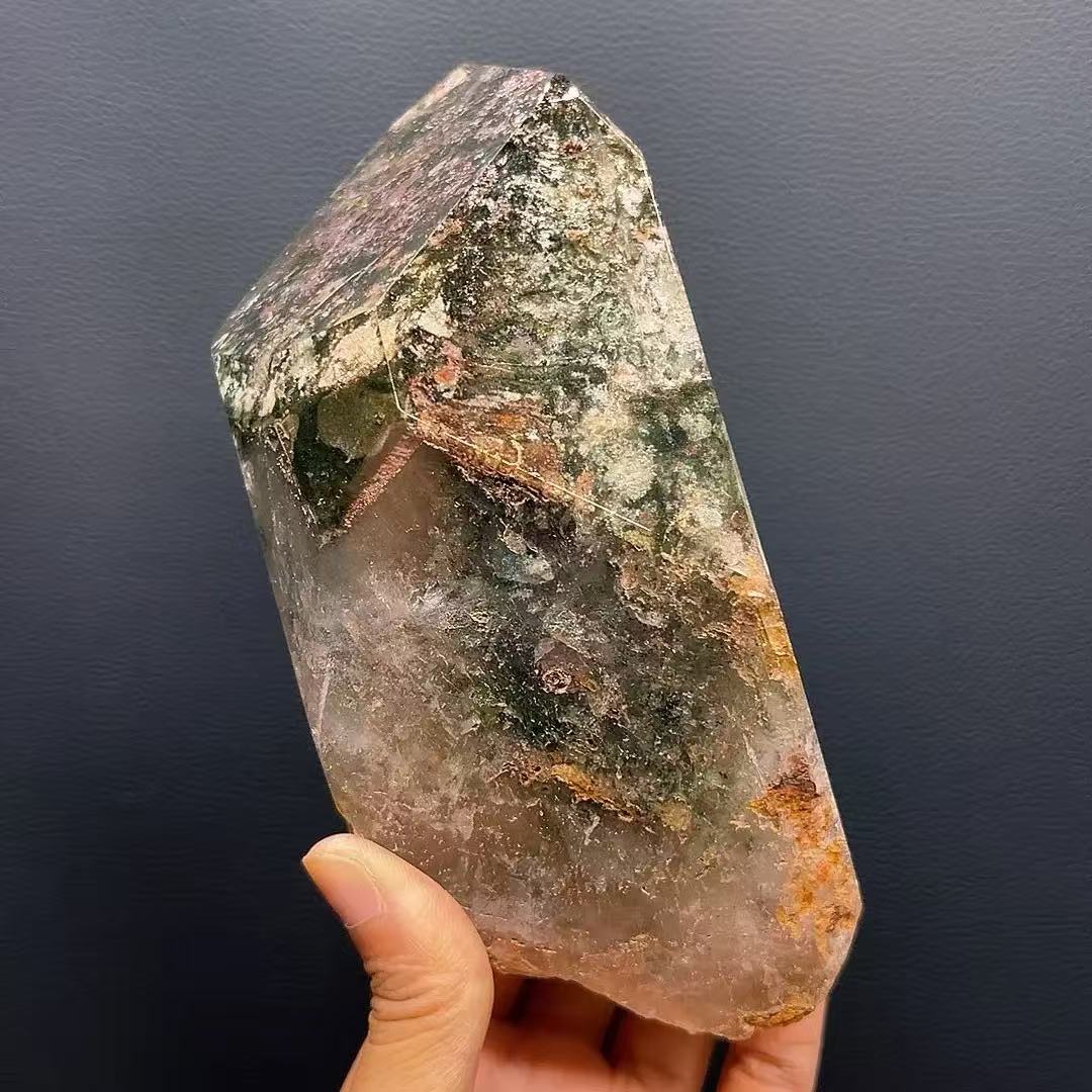 5A1760G atural Rough Freeform Green Phantom Quartz Decor