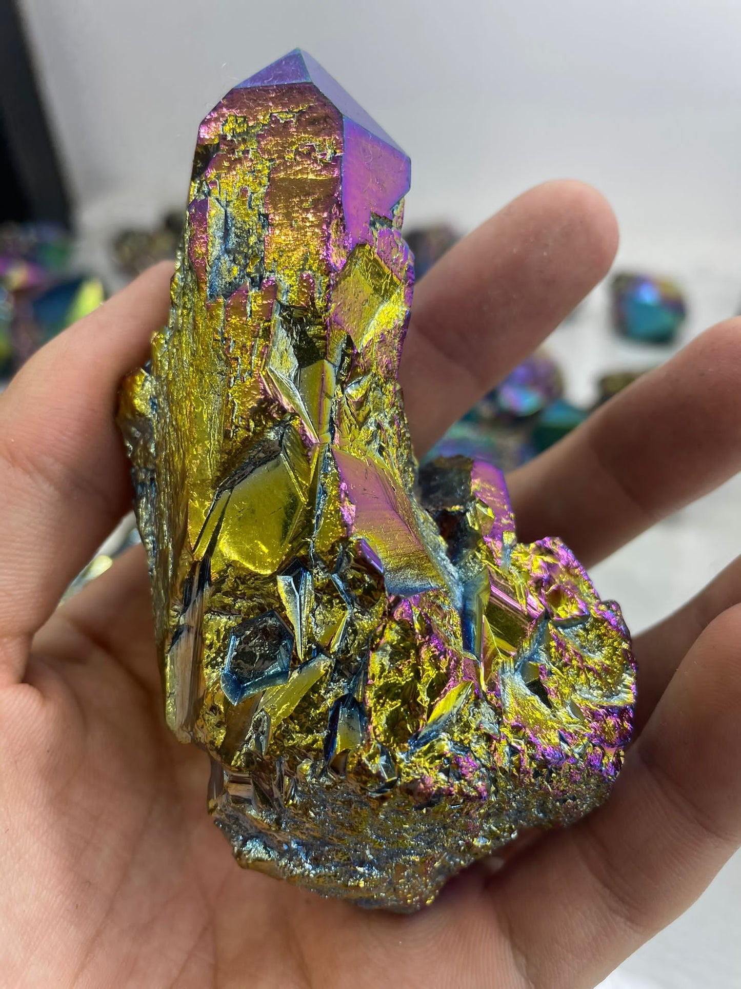 Aura pineapple cluster