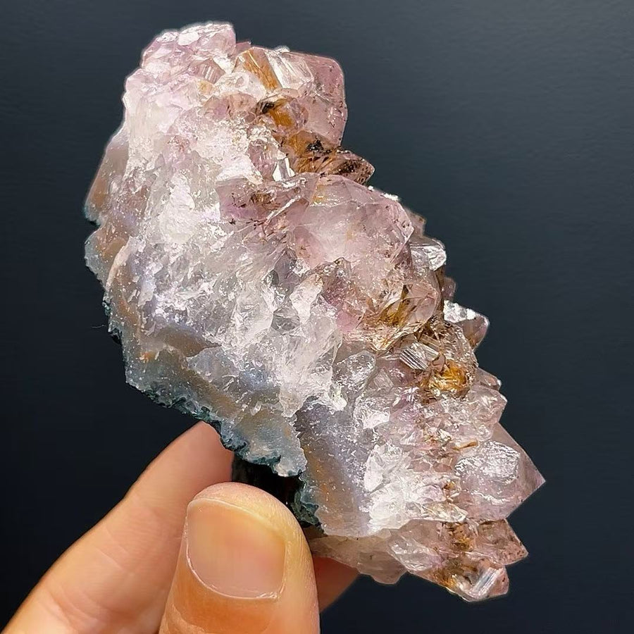 5A140G   Natural Titanium Amethyst Freeform