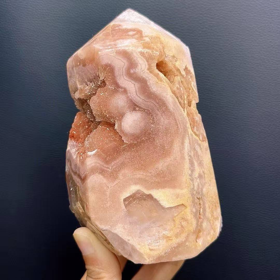 5A600G   Cherry Blossom Agate Fine Sand Fudge Point