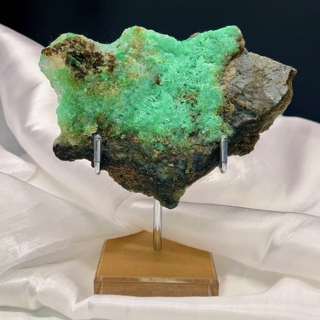 5A  500G   Nickel-bearing Calcite