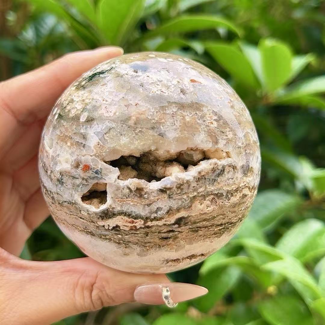 5A300G   Vivid Veined Eight-gen Ocean Jasper Orb