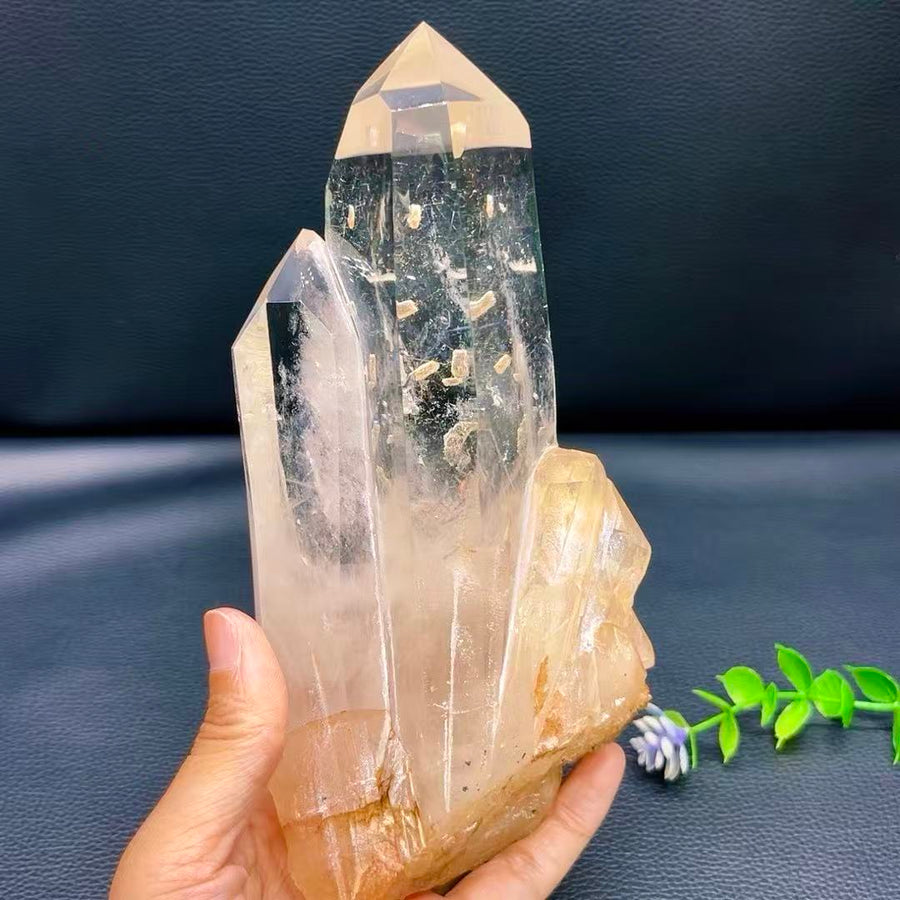 5A 1100G    High-clarity Blue needle Quartz  Cluster