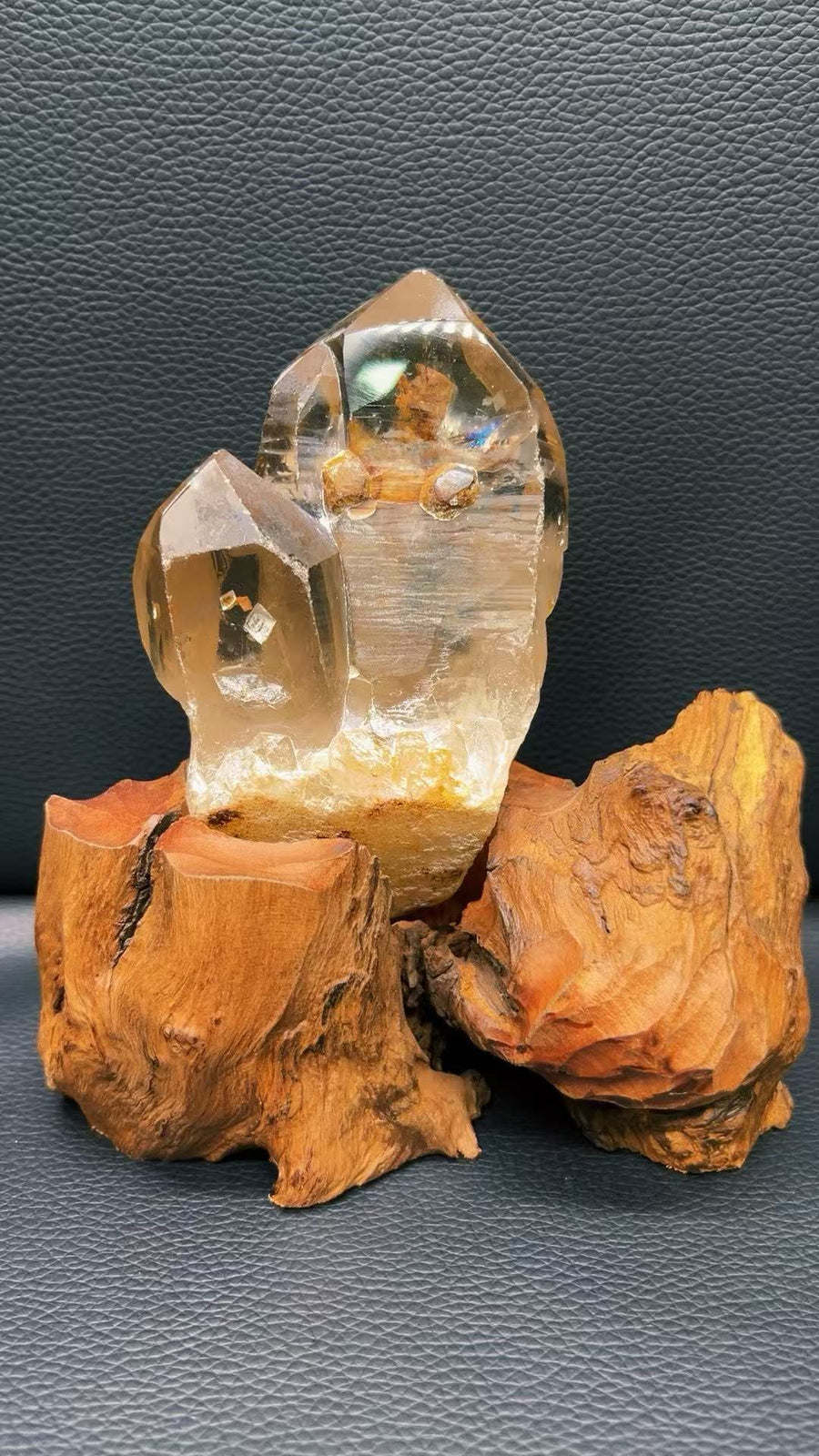 5A  550G  Yellow Phantom Quartz Cluster