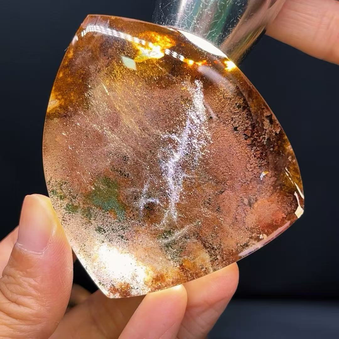 5A220 G  Natural Multicolor Phantom Quartz Point