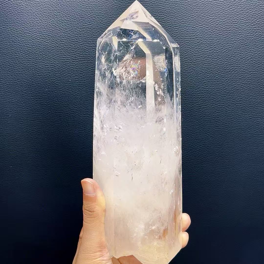 5A 1300G    Natural Vibrant Clear White Quartz Column Ornament