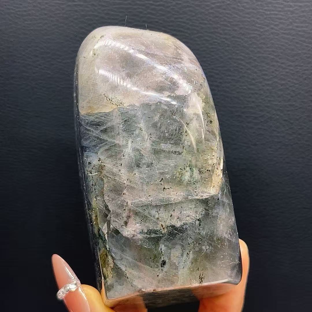 5A405G    Polychrome Shimmering Labradorite
