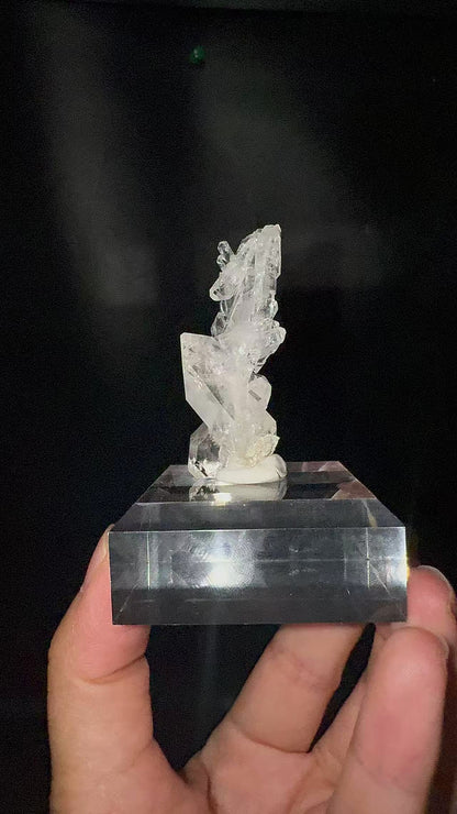 A00018 Natural  faden healing quartz with acrylic holder from pakistan