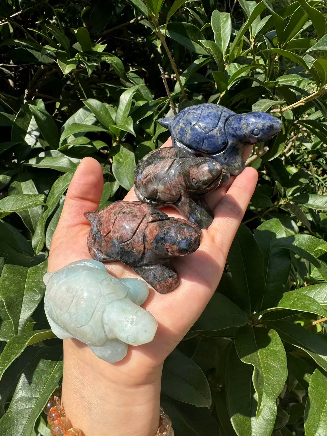 A00020 crystal turtal carving