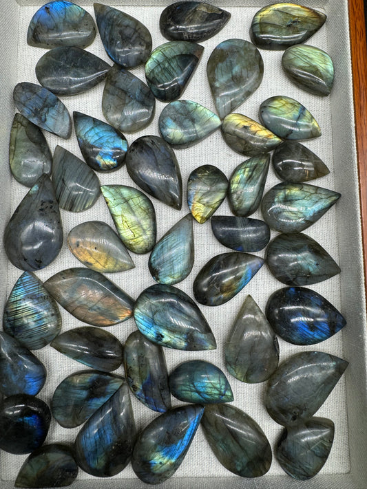 A00037 strong flash labadorite teardrop