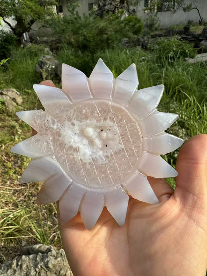 A00054 sparkly druzy sun flower carving