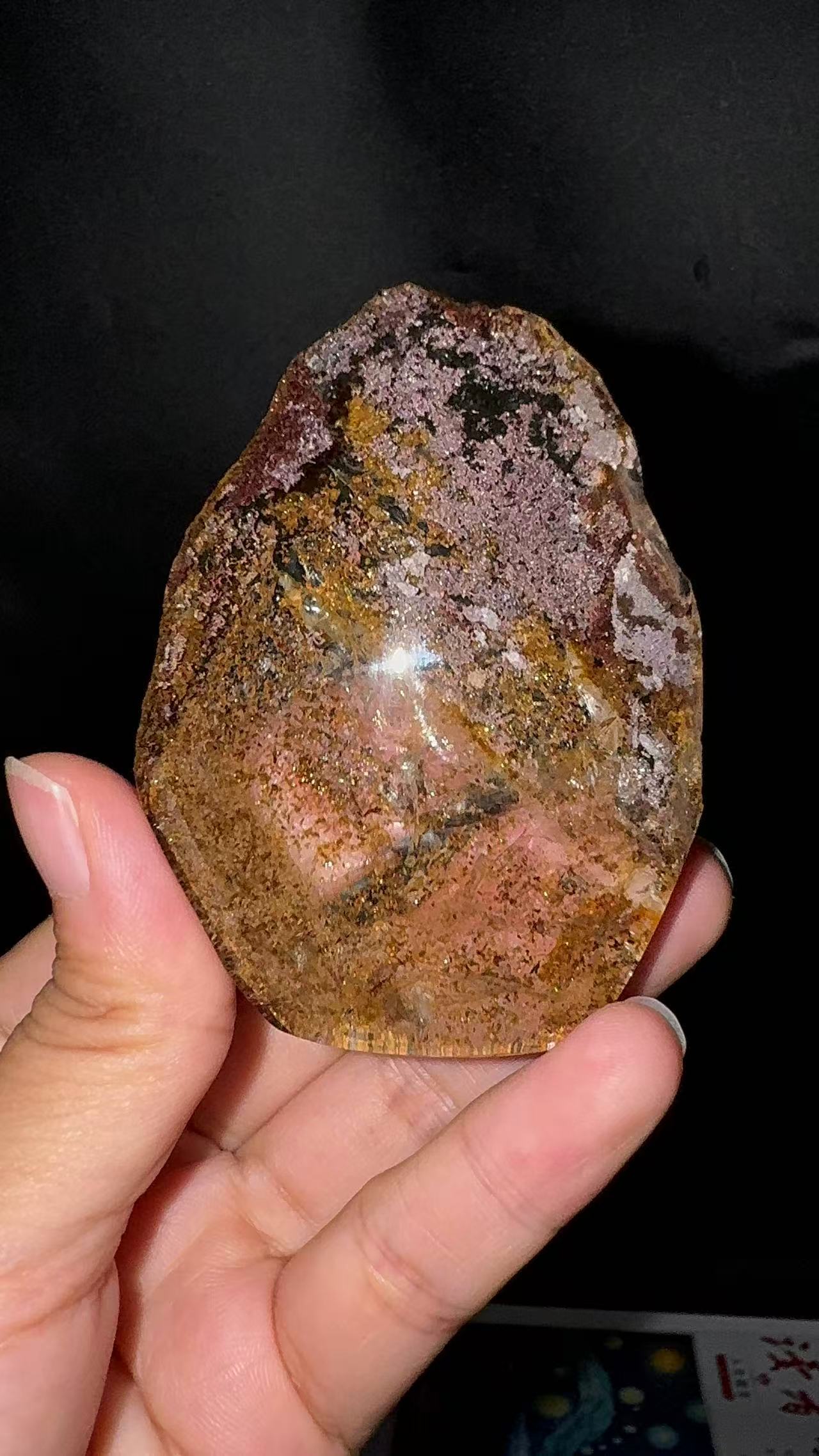 A00080 rare good view purple garden golden healer hand crystal