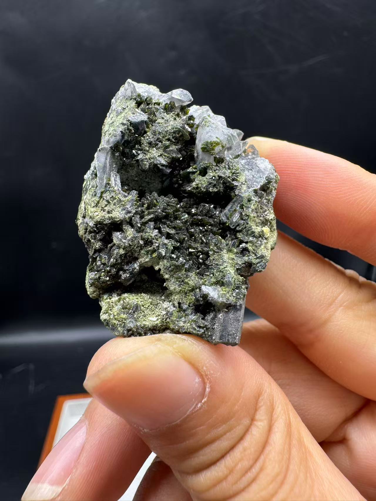 A00081 rare beautiful exquisite epidote mineral specimen