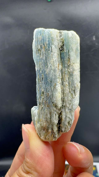 A00084 raw pretty kynite mixed lepidolite mineral