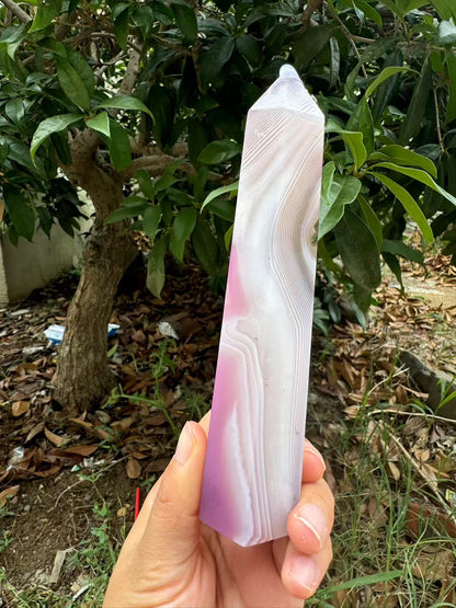A00121 pretty pink jelly agate with beautiful bandding