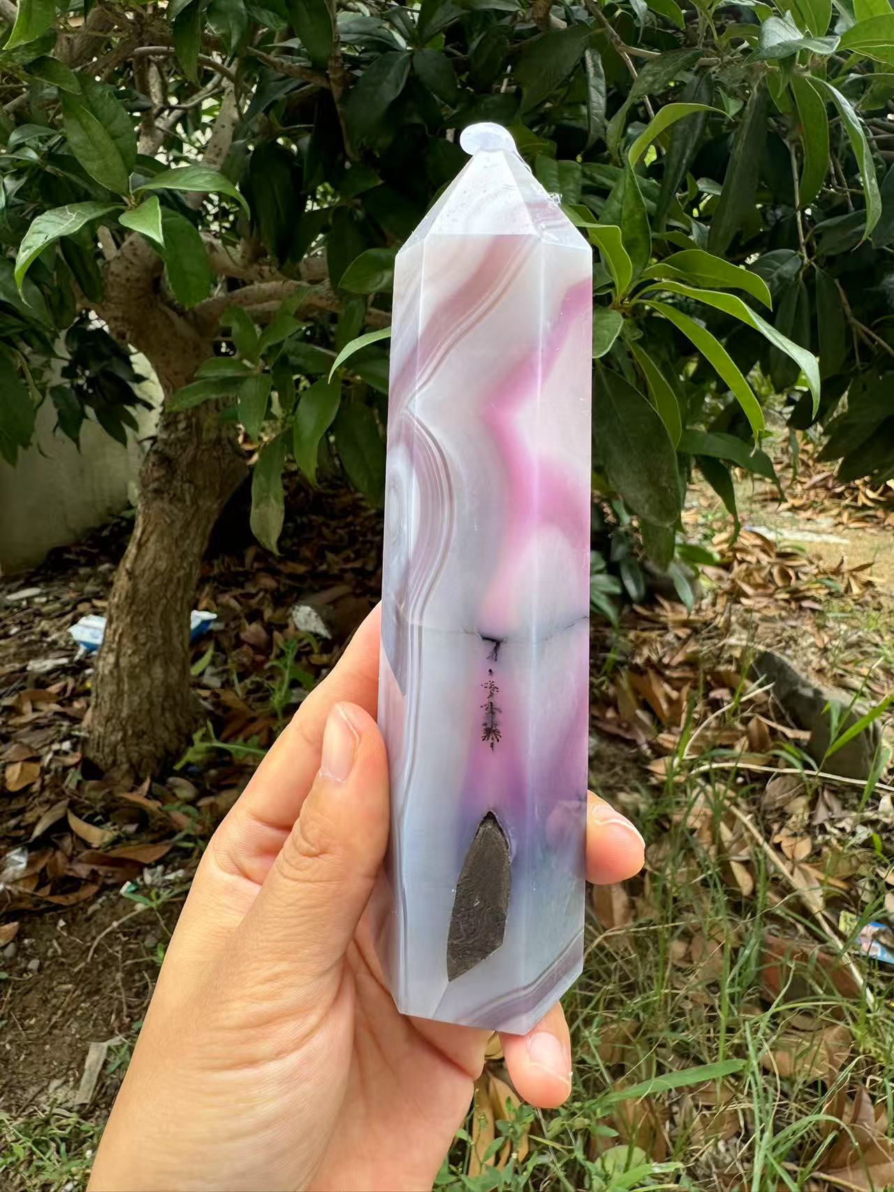 A00121 pretty pink jelly agate with beautiful bandding