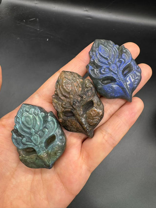 A00128 pretty labradorite mask carving