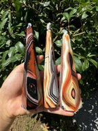 A00158 very pretty onyx / carneline cone shape tower