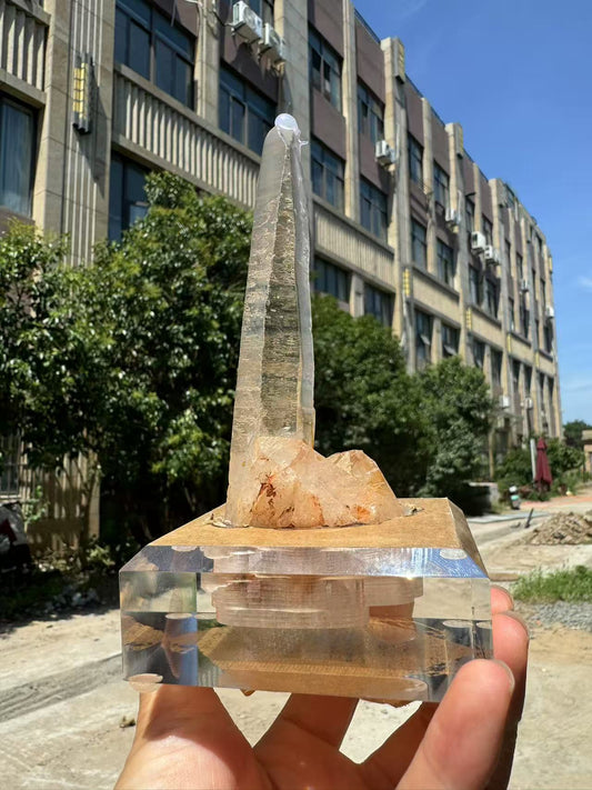 A00165  rare powerful energy chakra lemurian quartz