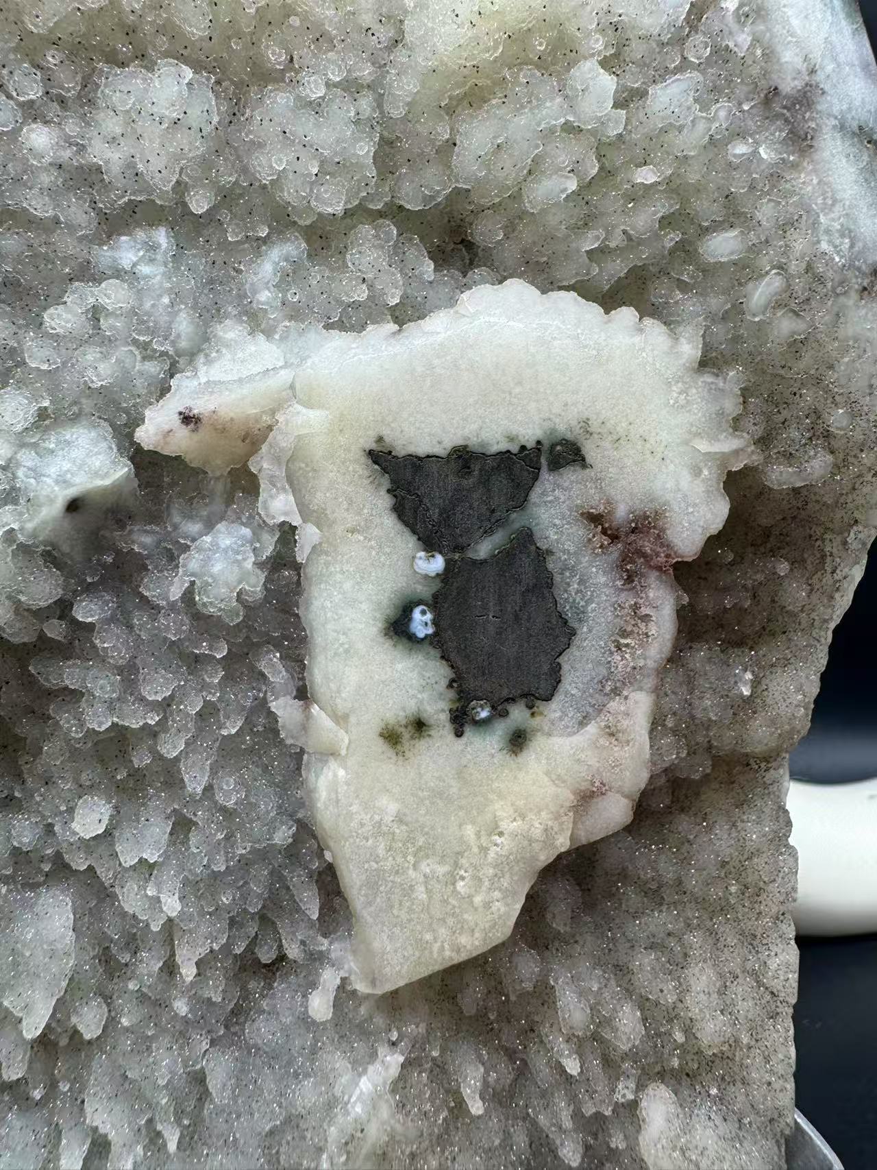 A00168  Rare highist quality white candy druzy(meteor shower shape) amethyst freefrom from brazil