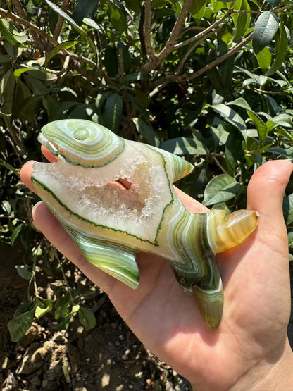 A00170 VERY beautiful druzy green onyx  agate shark animal carving with good painting