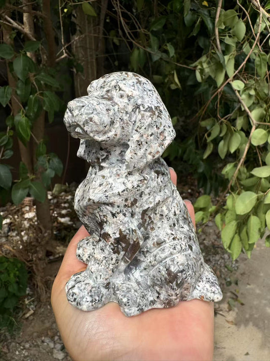 A00199  beautiful yooplite uv reaction dog carving