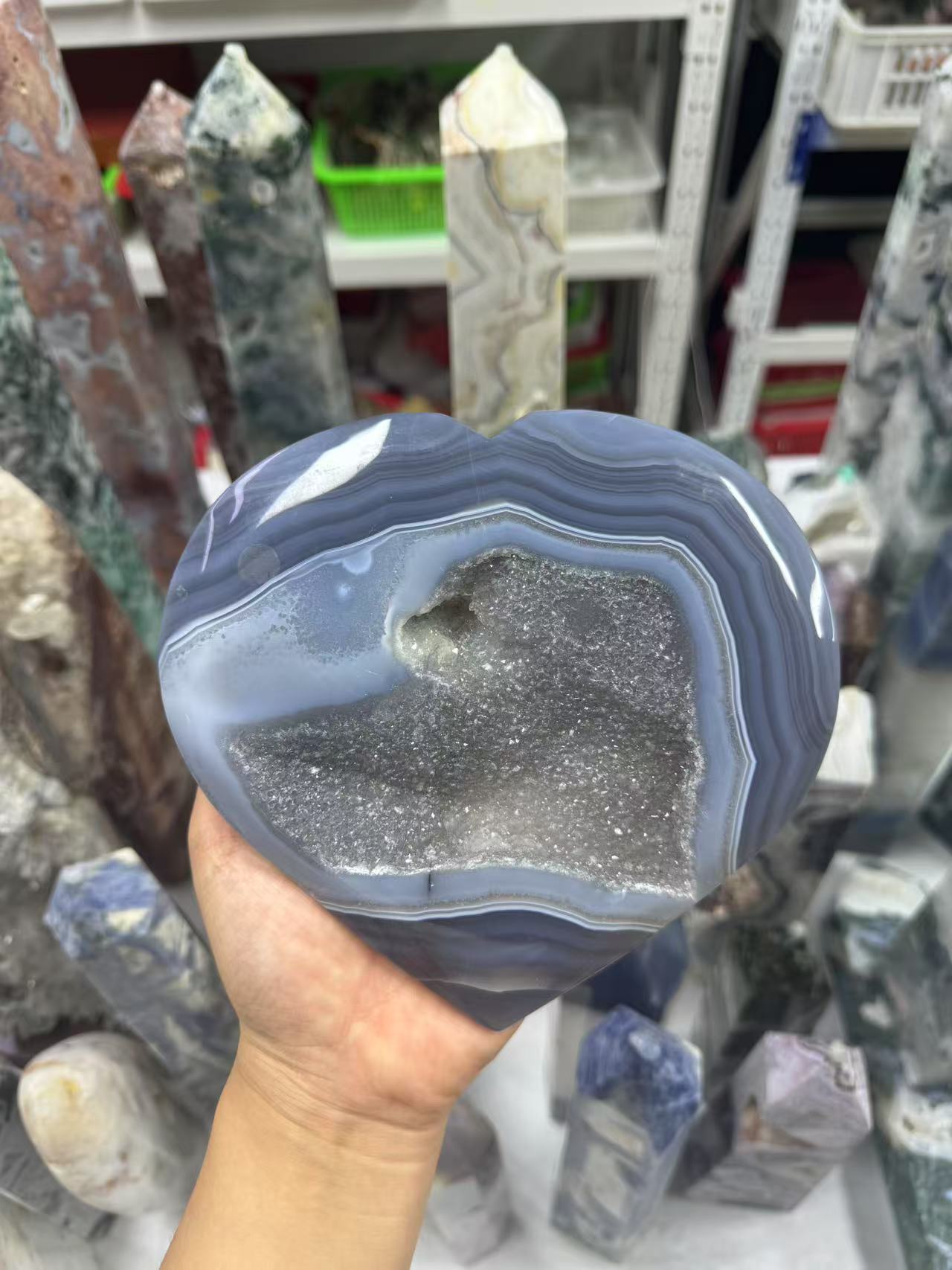 A00202  natural lace agate heart carving  xxl size
