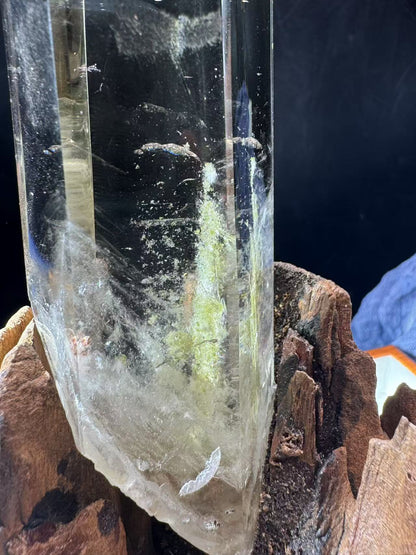 A00241 Rare natural highest quality blue needle transparent cirtrin quartz tower with green tourmaline