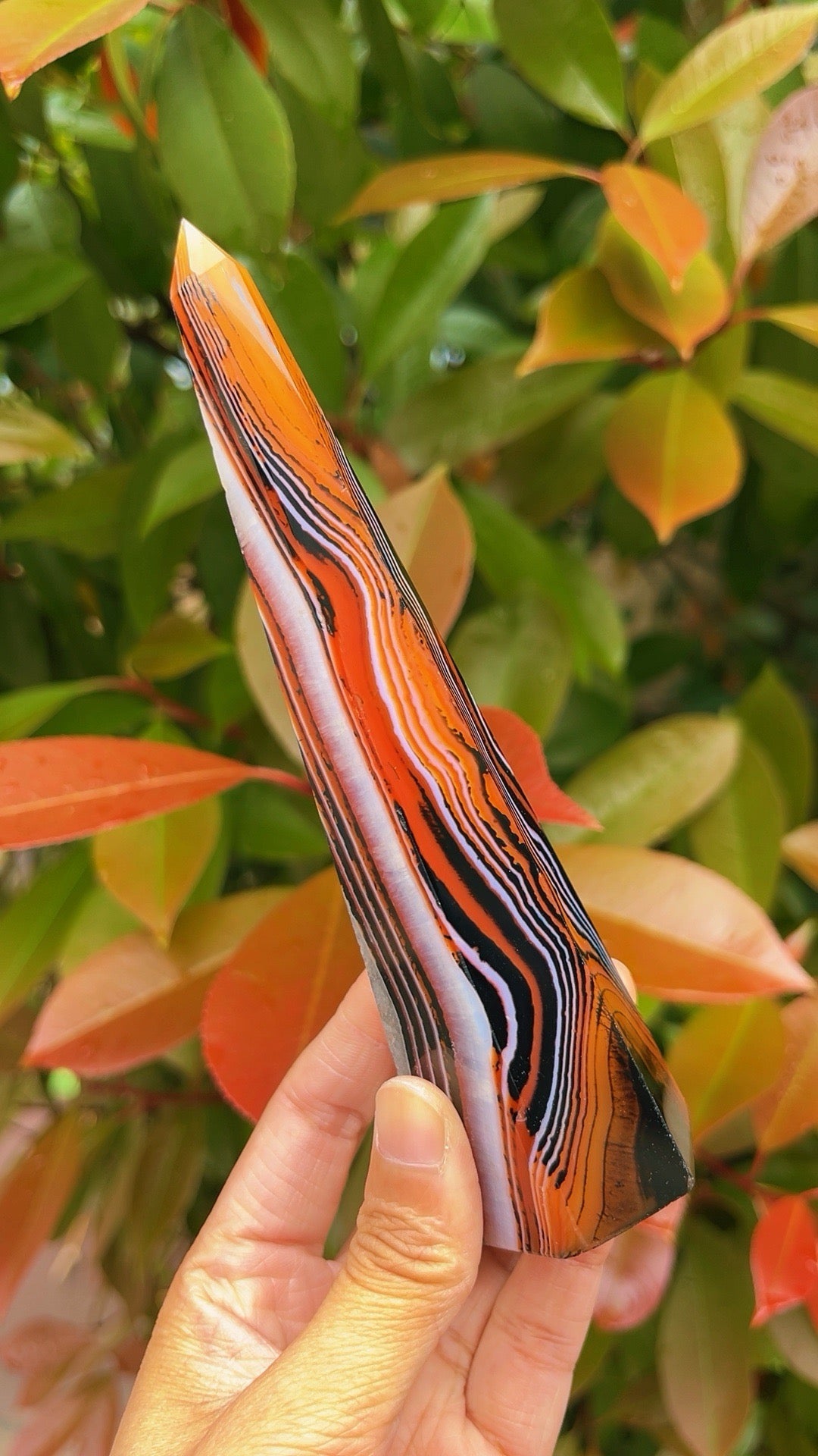 5A 180G sardonyx Banded agate tower Natural striped agate stone mineral