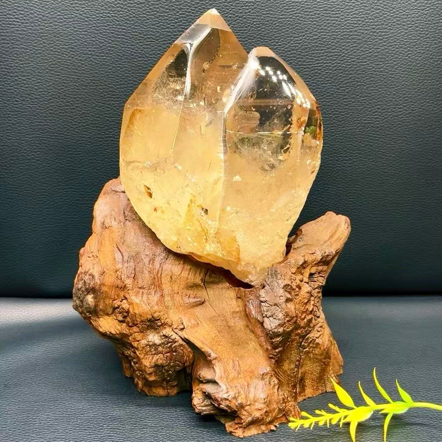 5A 1200G    Natural  Smoky Quartz Crystal point