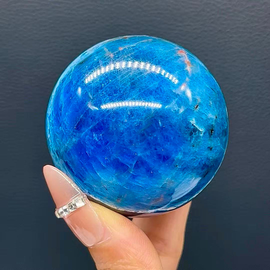 5A170G   Cool Misty Blue-gray Rhombic Sphere