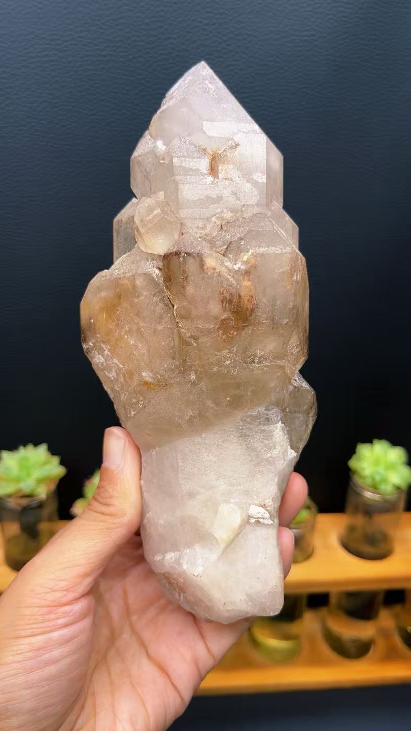 5A  900 G   Smoky  Quartz Elestial   Quartz