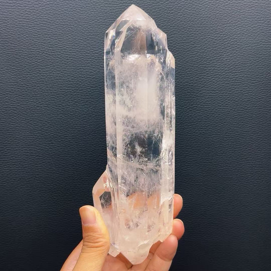 5A 890G    Natural  Blue Needle Quartz Point