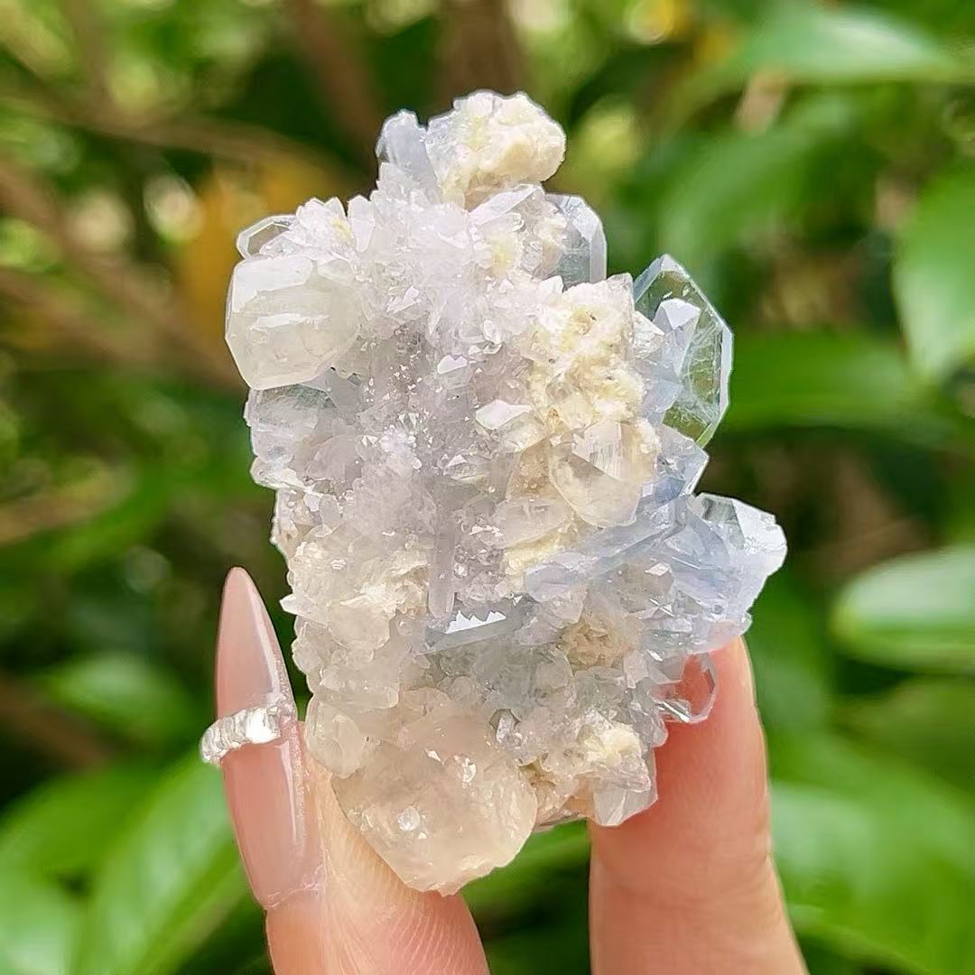 5A50G    Sky-blue Barite