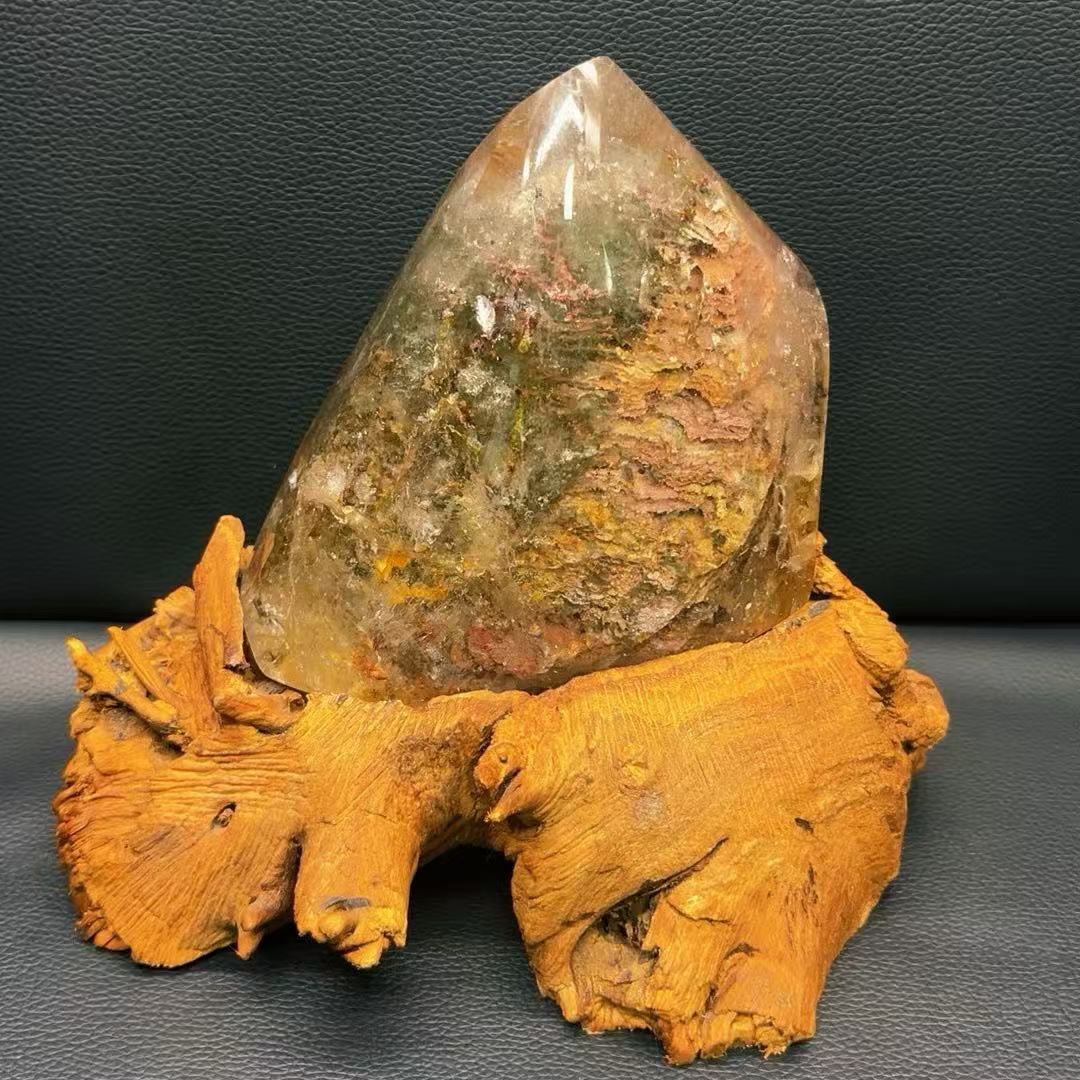 5A1500G  Irregular Multicolor Phantom Quartz Ornament