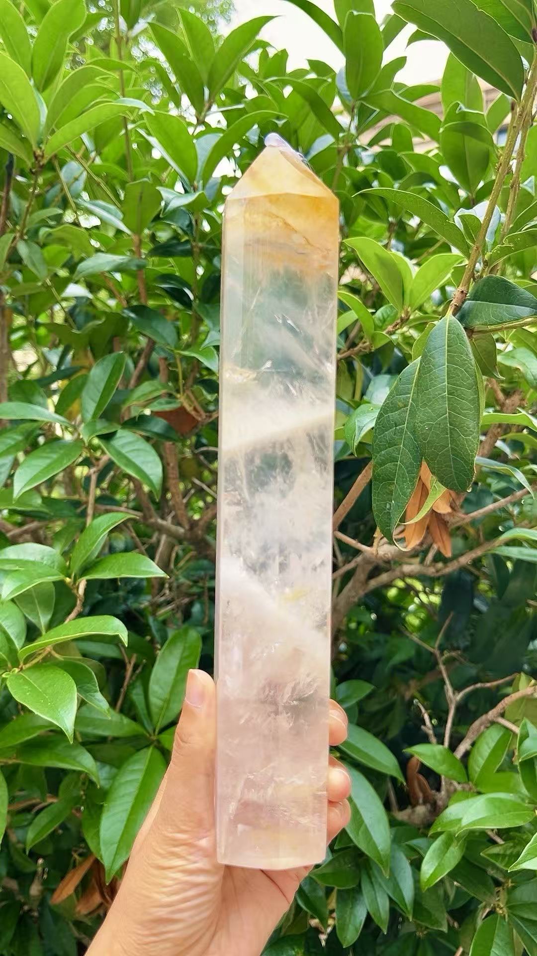 5A 2240G   Super transparent red-yellow healing crystal big column