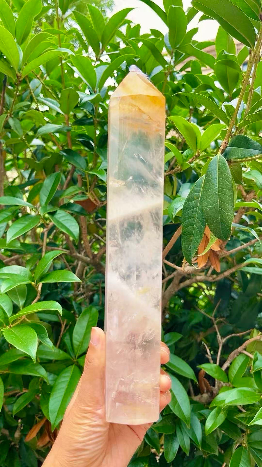 5A 2240G   Super transparent red-yellow healing crystal big column